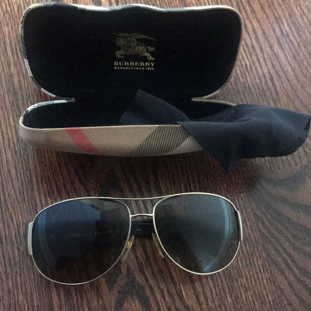 Authentic Burberry Sun Glasses